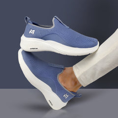 BLUE SKECHERS 